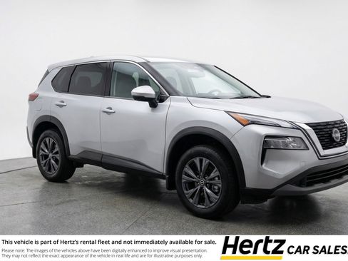 Used 2025 Nissan Rogue SV FWD image 1