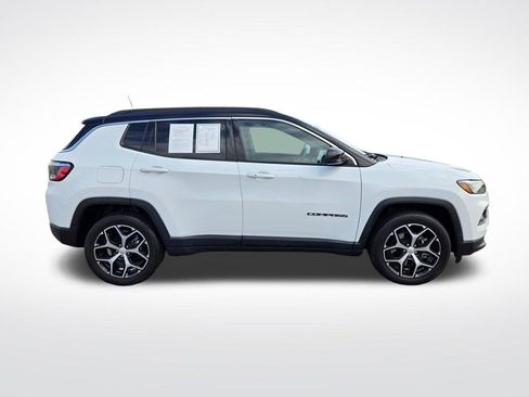 Used 2024 Jeep Compass Limited image 2