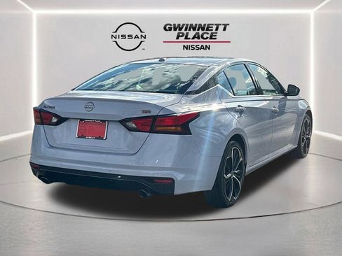 Used 2024 Nissan Altima 2.5 SR image 5