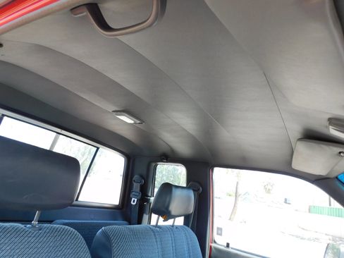 Used 1994 Toyota Pickup DX image 7