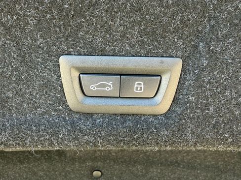 New 2026 BMW 330i Sedan image 16