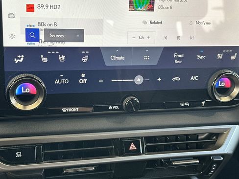 Used 2024 Lexus RX 350 Premium w/ Accessory Package (Z1) FWD image 25