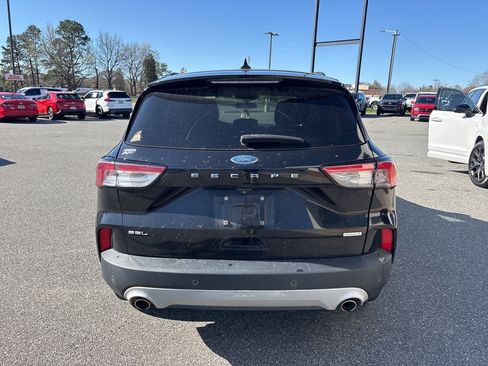 Used 2020 Ford Escape SEL image 7