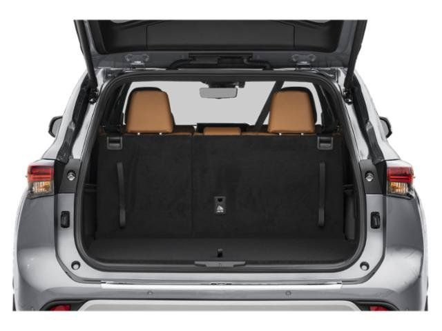 New 2026 Toyota Highlander Platinum AWD/4WD image 10