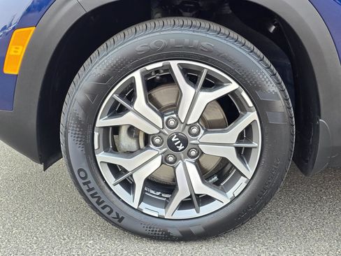 Used 2021 Kia Seltos EX AWD/4WD image 10
