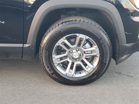 Used 2026 GMC Terrain Elevation image 5