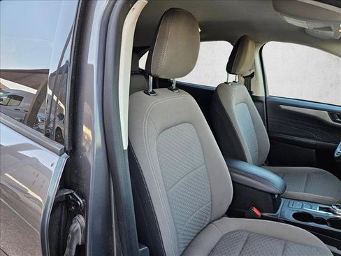 Used 2022 Ford Escape SE w/ Convenience Package FWD image 16