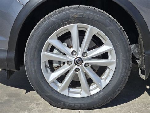 Used 2019 Nissan Rogue Sport SV w/ Technology Package image 13