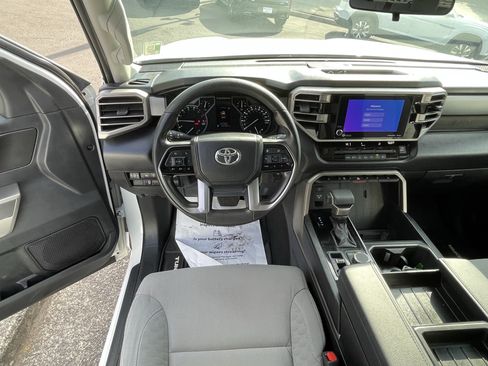 Used 2023 Toyota Tundra SR5 w/ SR5 Convenience Package AWD/4WD image 13