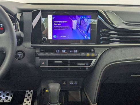 Certified 2025 Toyota Camry SE FWD image 40