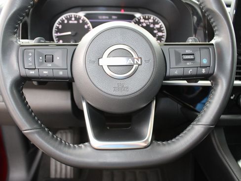 Used 2022 Nissan Pathfinder SV w/ Cargo Package image 12