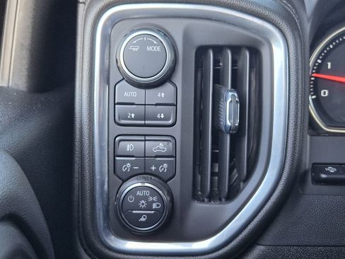 Used 2022 Chevrolet Silverado 3500 High Country image 21