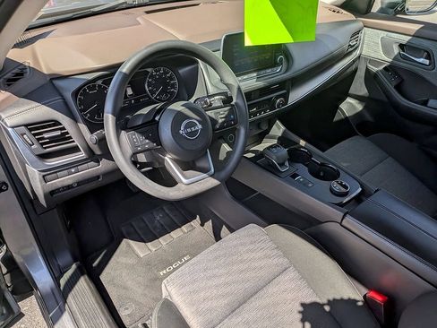 Used 2023 Nissan Rogue SV AWD/4WD image 11