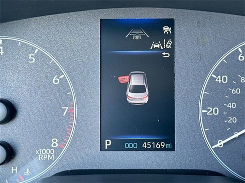 Certified 2023 Toyota Corolla LE image 29