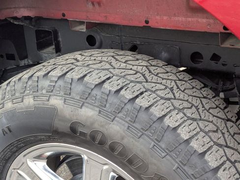 Used 2025 Ford F150 XLT w/ Equipment Group 301A Standard image 25