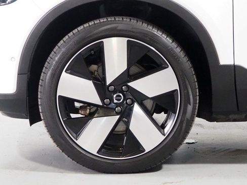 Used 2022 Volvo C40 P8 Recharge Ultimate image 50