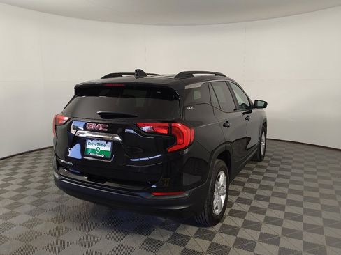 Used 2021 GMC Terrain SLE w/ Driver Convenience Package FWD image 9