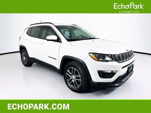 Used 2018 Jeep Compass Latitude w/ Popular Equipment Group FWD image 1