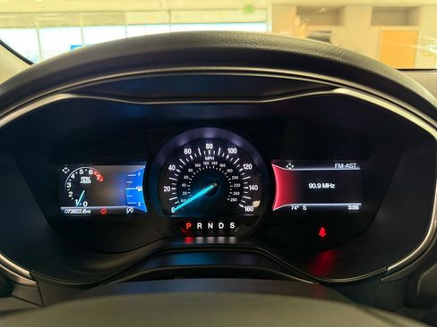 Used 2019 Ford Fusion SE w/ Equipment Group 151A image 14