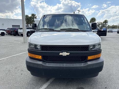 Used 2018 Chevrolet Express 2500 image 8