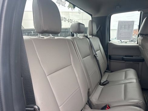 Used 2022 Ford F250 XL w/ Power Equipment Group image 8