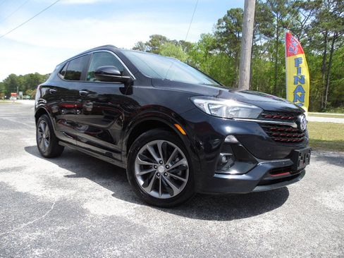 Used 2021 Buick Encore GX Select w/ Sport Touring Package image 3