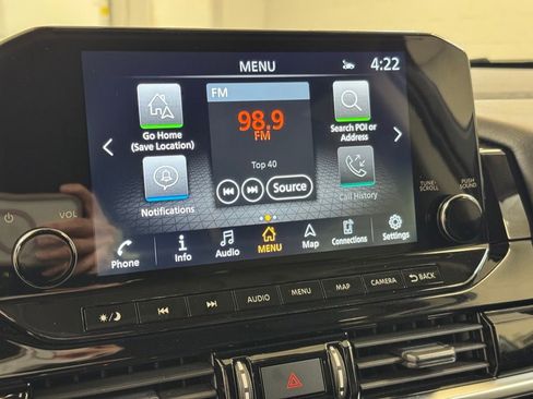 Used 2025 Nissan Pathfinder SL image 40