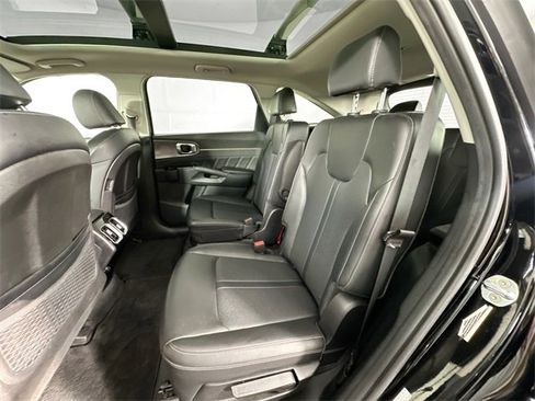 Used 2022 Kia Sorento SX image 4