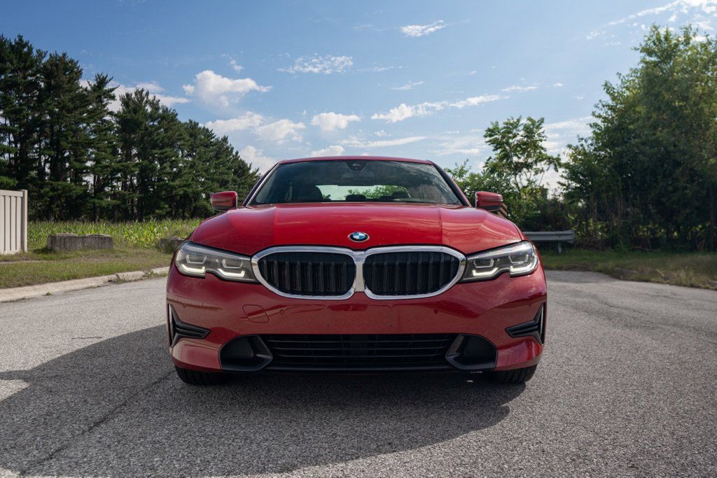Used 2021 BMW 330i xDrive Sedan w/ Convenience Package AWD/4WD image 2