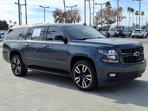 Used 2019 Chevrolet Suburban Premier image 7