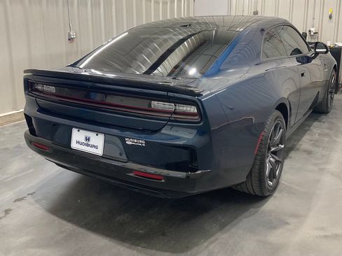 Used 2024 Dodge Charger Daytona Scat Pack w/ Plus Group AWD/4WD image 23