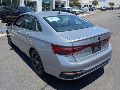 New 2025 Volkswagen Jetta SE image 7