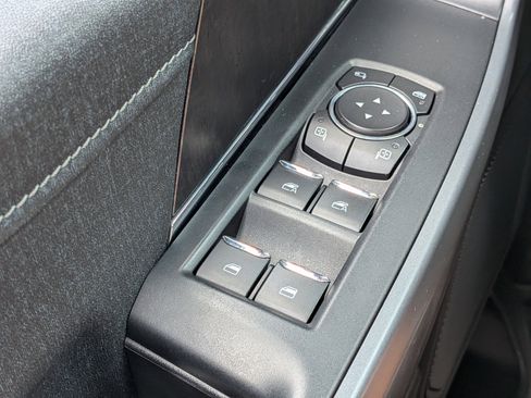 Used 2021 Ford F150 Lariat RWD image 30