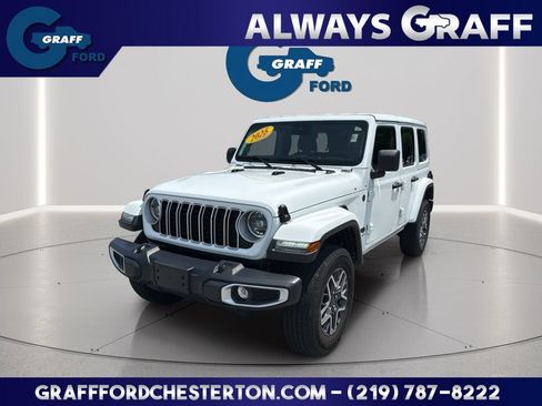 Used 2025 Jeep Wrangler Unlimited Sahara AWD/4WD image 1