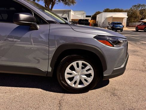 Used 2024 Toyota Corolla Cross L image 10