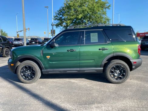 Used 2025 Ford Bronco Sport Badlands AWD/4WD image 4