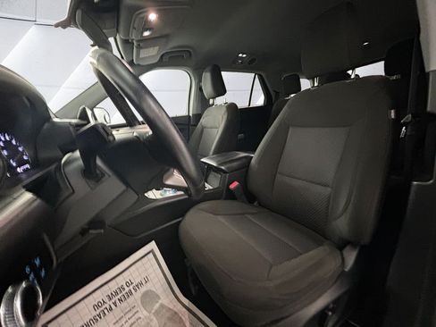 Used 2023 Ford Explorer XLT RWD image 8