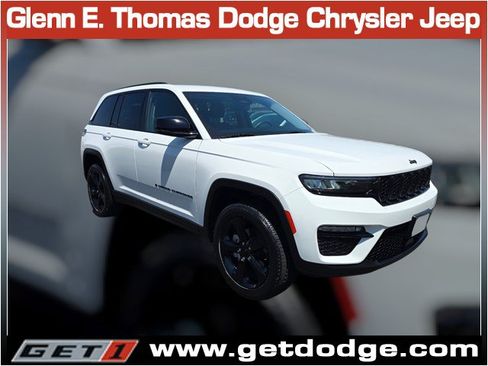 Used 2023 Jeep Grand Cherokee Limited w/ Black Appearance Package RWD image 1