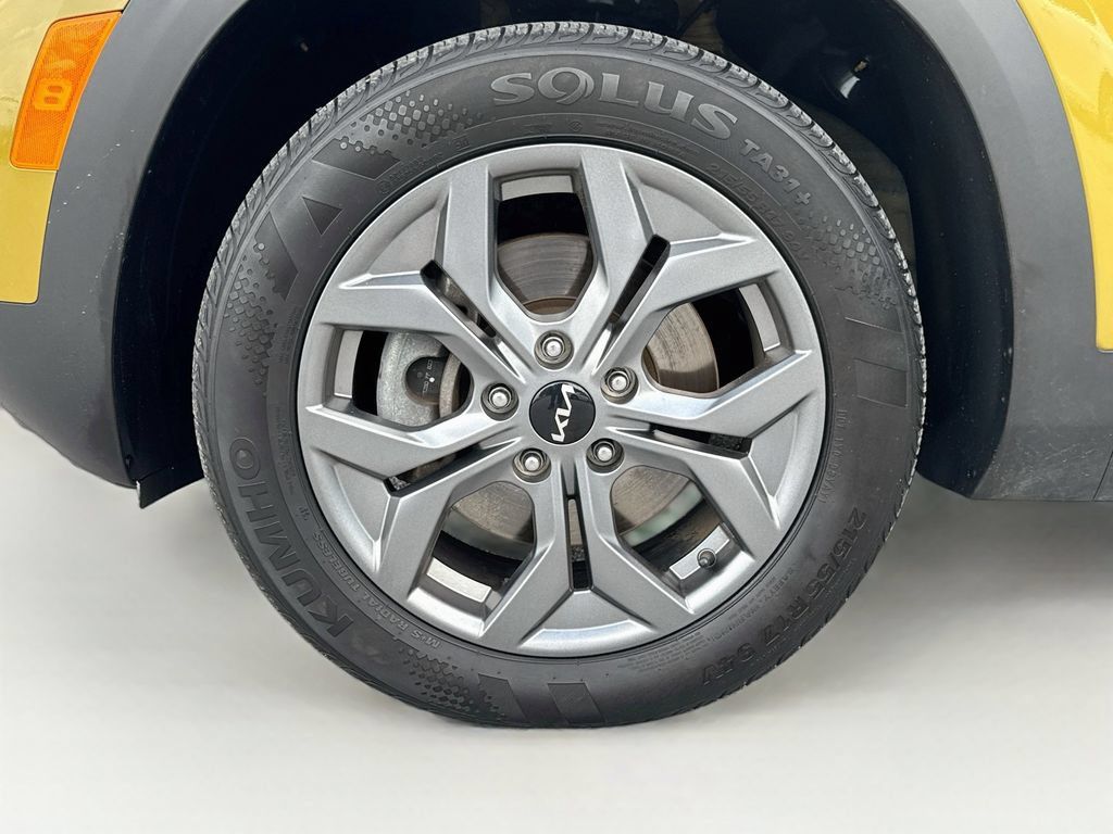 Certified 2024 Kia Seltos S AWD/4WD image 34