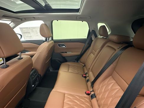 New 2026 Nissan Rogue Platinum w/ Platinum Premium Package image 10