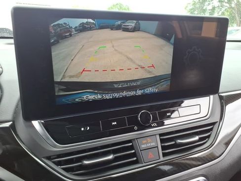 Certified 2025 Nissan Altima 2.5 SR w/ SR Premium Package image 10