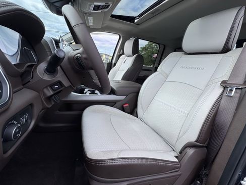 Used 2025 RAM 2500 Laramie image 13