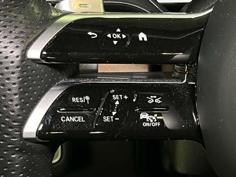 Used 2025 Mercedes-Benz GLS 450 4MATIC image 43