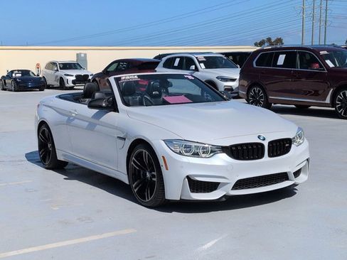 Used 2015 BMW M4 Convertible RWD image 4