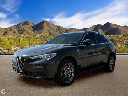 Used 2021 Alfa Romeo Stelvio Ti w/ Nero Edizione AWD/4WD image 2