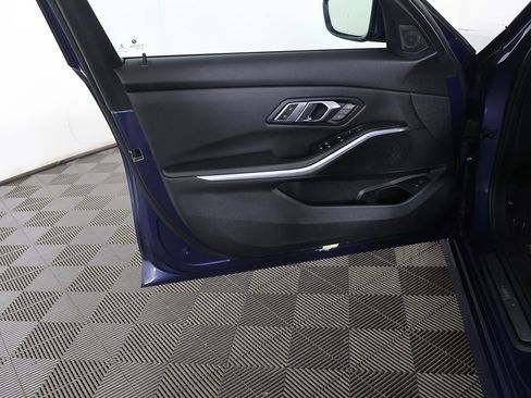 Used 2022 BMW 330i xDrive 330i xDrive w/ Convenience Package image 22