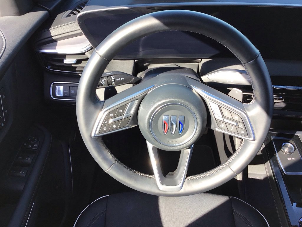 Used 2026 Buick Enclave Preferred w/ Power Package FWD image 22