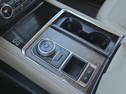 Used 2019 Ford Expedition Max Limited w/ Special Edition Package image 31