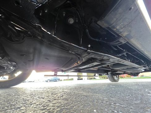 Used 2017 Ford F150 Platinum w/ Equipment Group 701A Luxury image 24