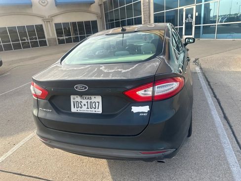 Used 2014 Ford Fusion SE FWD image 7